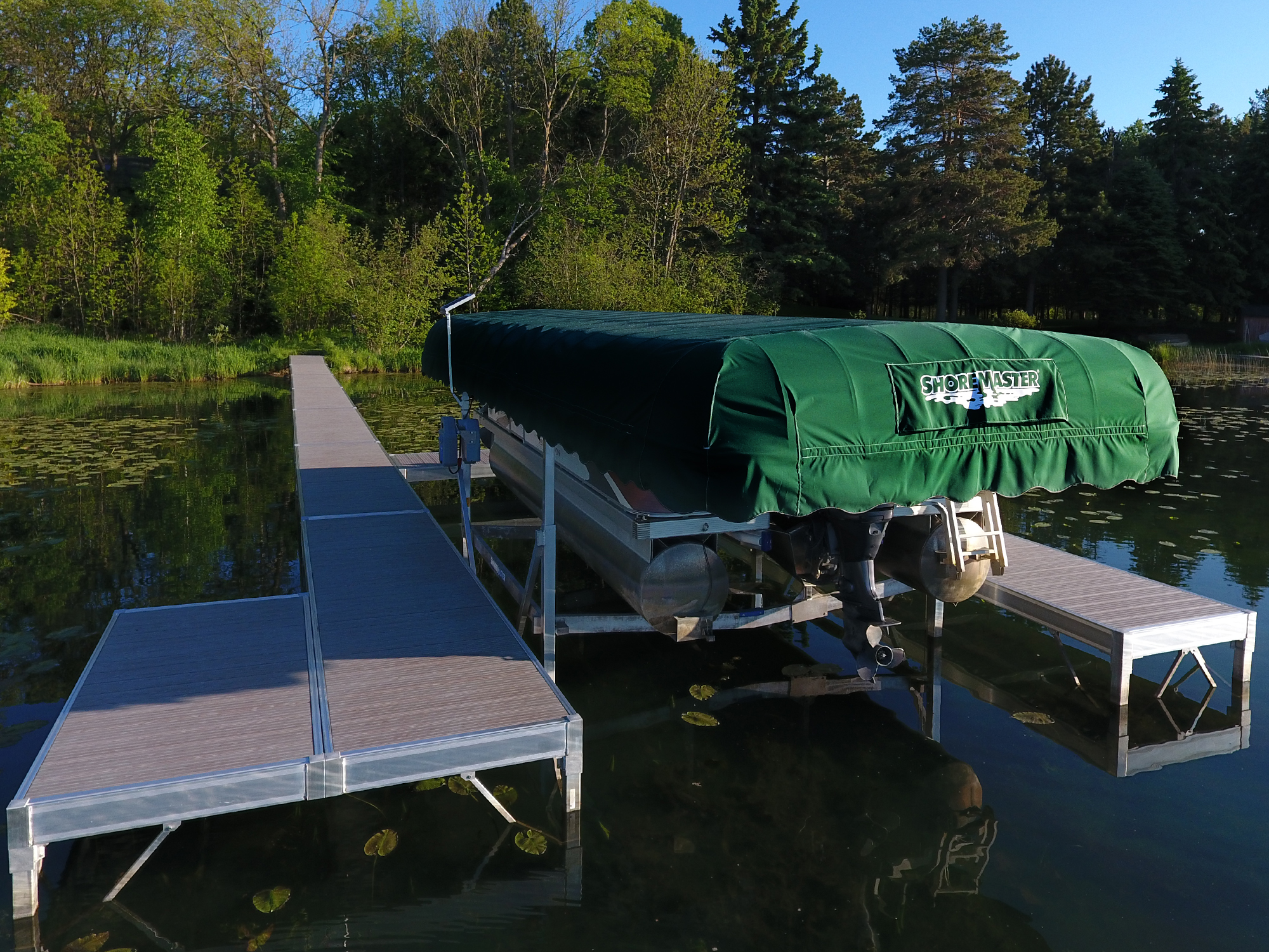 ShoreMaster Infinity RS7 Dock Gray Woodgrain Vertical Lift with Green Canopy