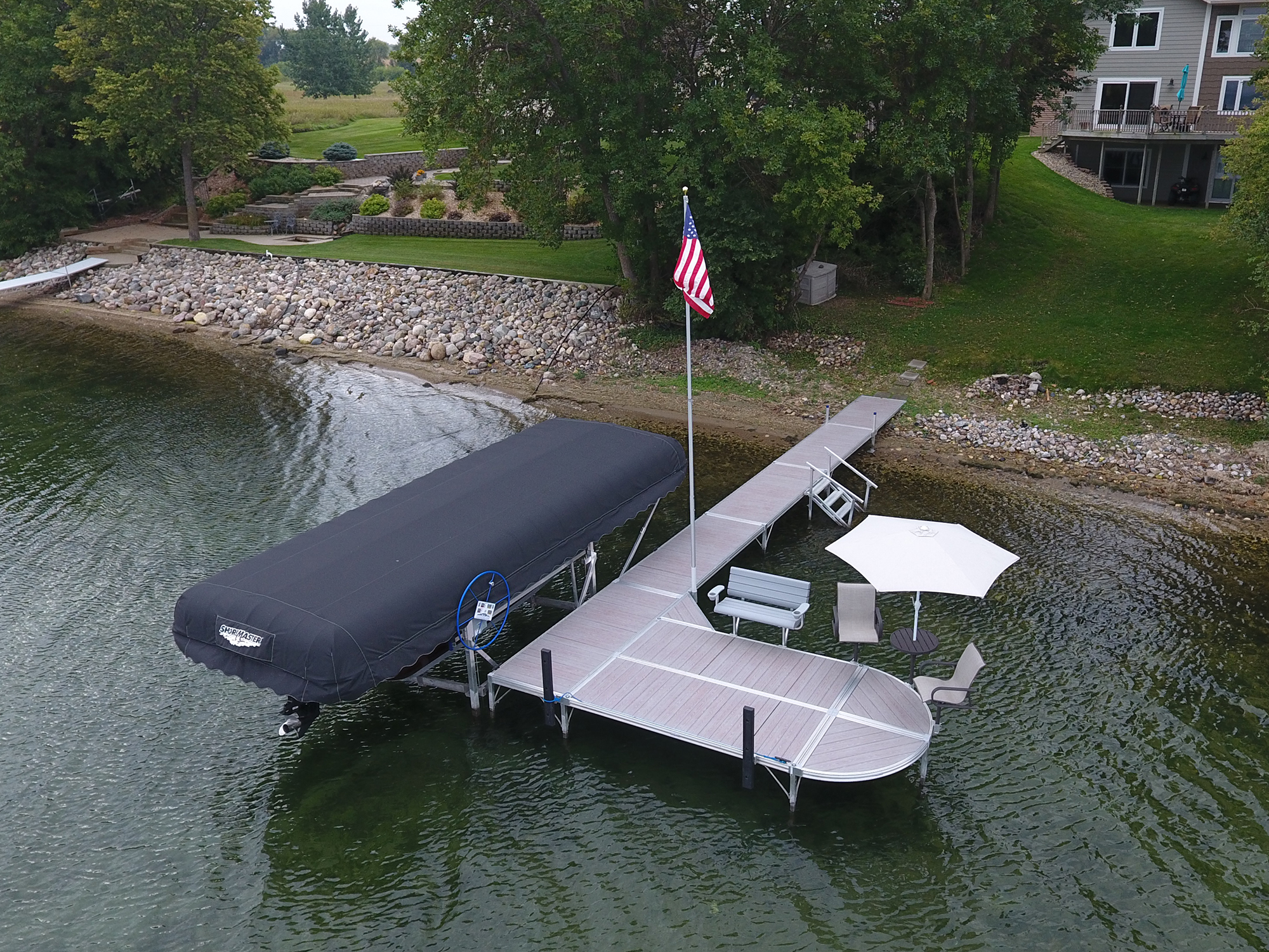 RS4 Gray Woodgrain with Pontoon Lift with Black Canopy