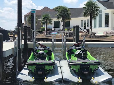HydroPort Epic Jet Ski Floating Dock: Shop PWC Drive-On Dock Solutions ...