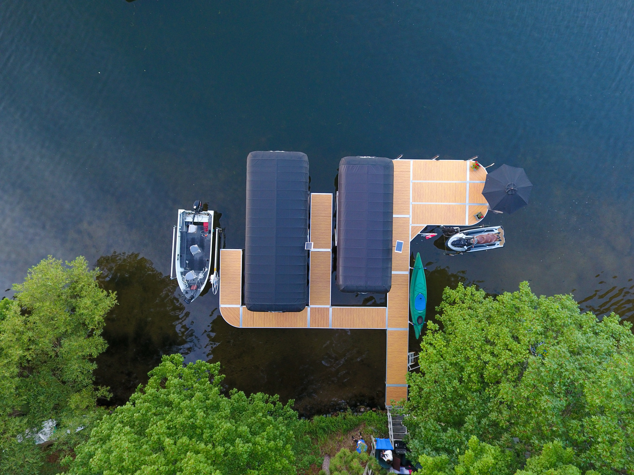 BOAT LIFTS AND DOCKS IN SHAWANO LAKE, WI